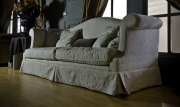 Трехместный тканевый диван LORD Classic LUX