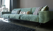 Трехместный тканевый диван Discovery Modern