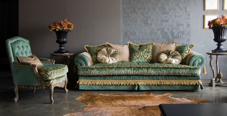 Зеленый диван – для умных и уравновешенных