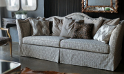 Двухместный тканевый диван AMY Classic